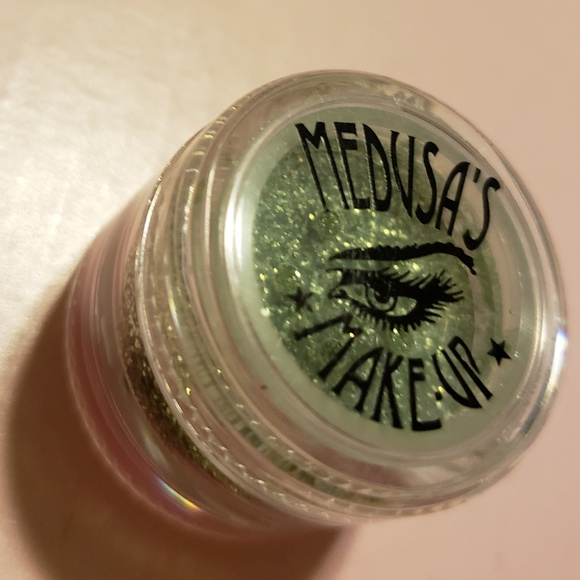 💙🌟🧚‍♀️KEY LIME PIE Medusa Makeup Glitter Pot NWT - Picture 7 of 7